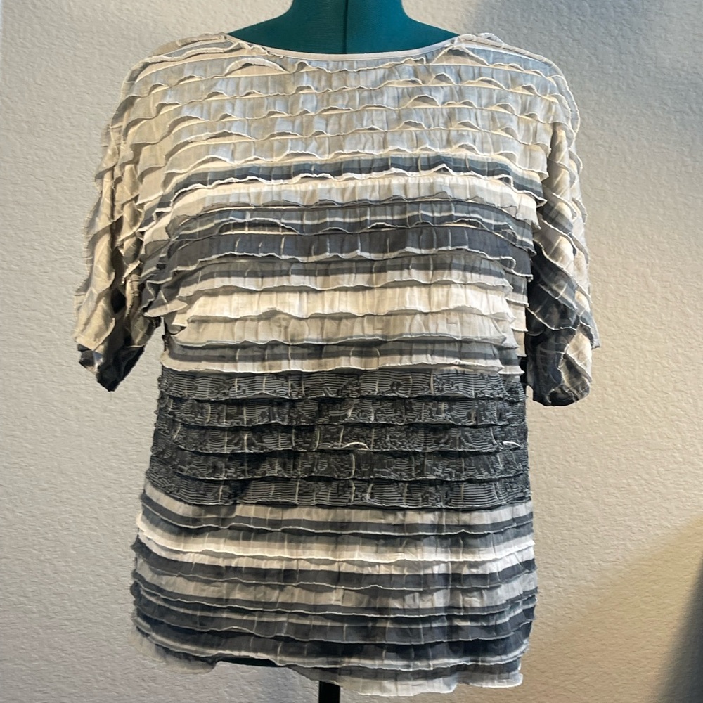 Notations Ruffled Blouse, Size 16 - Picture 6 of 9